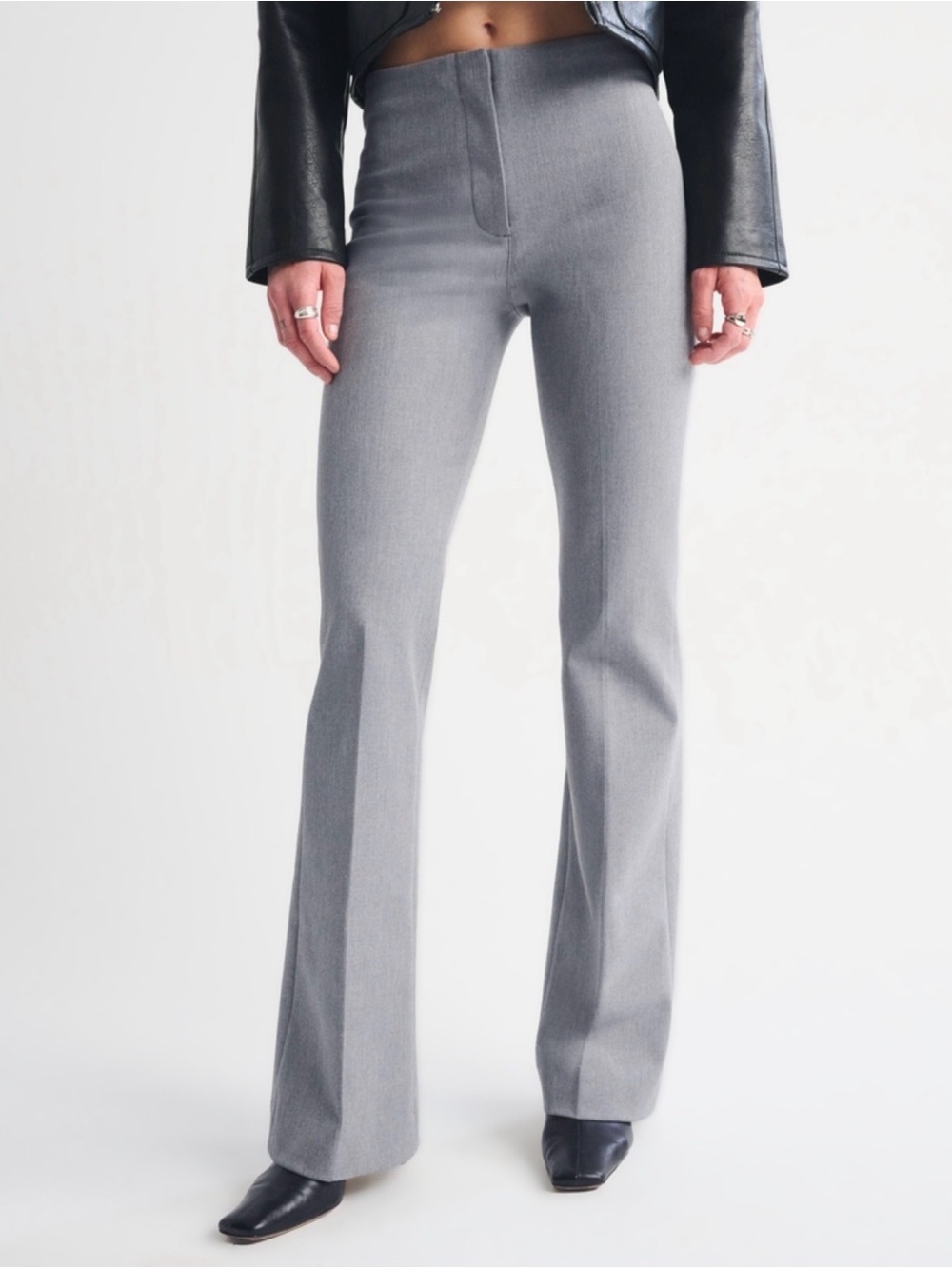 Abercrombie & Fitch Forme Bootcut Pant Light Gray Size 29 Long